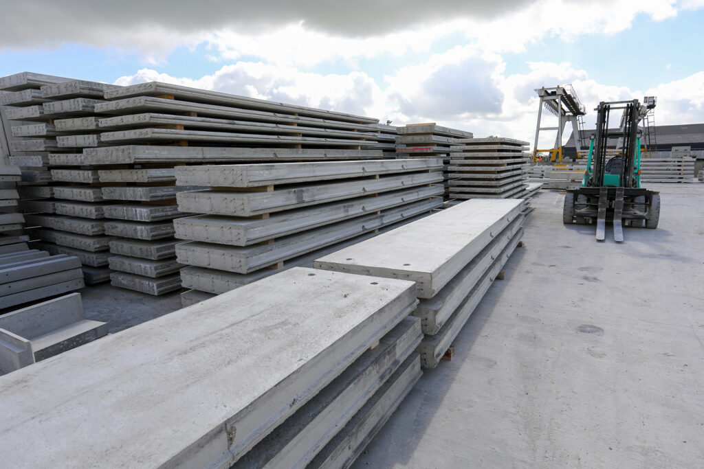 Precast Concrete Panels: Versatile Cladding and Structural Elements